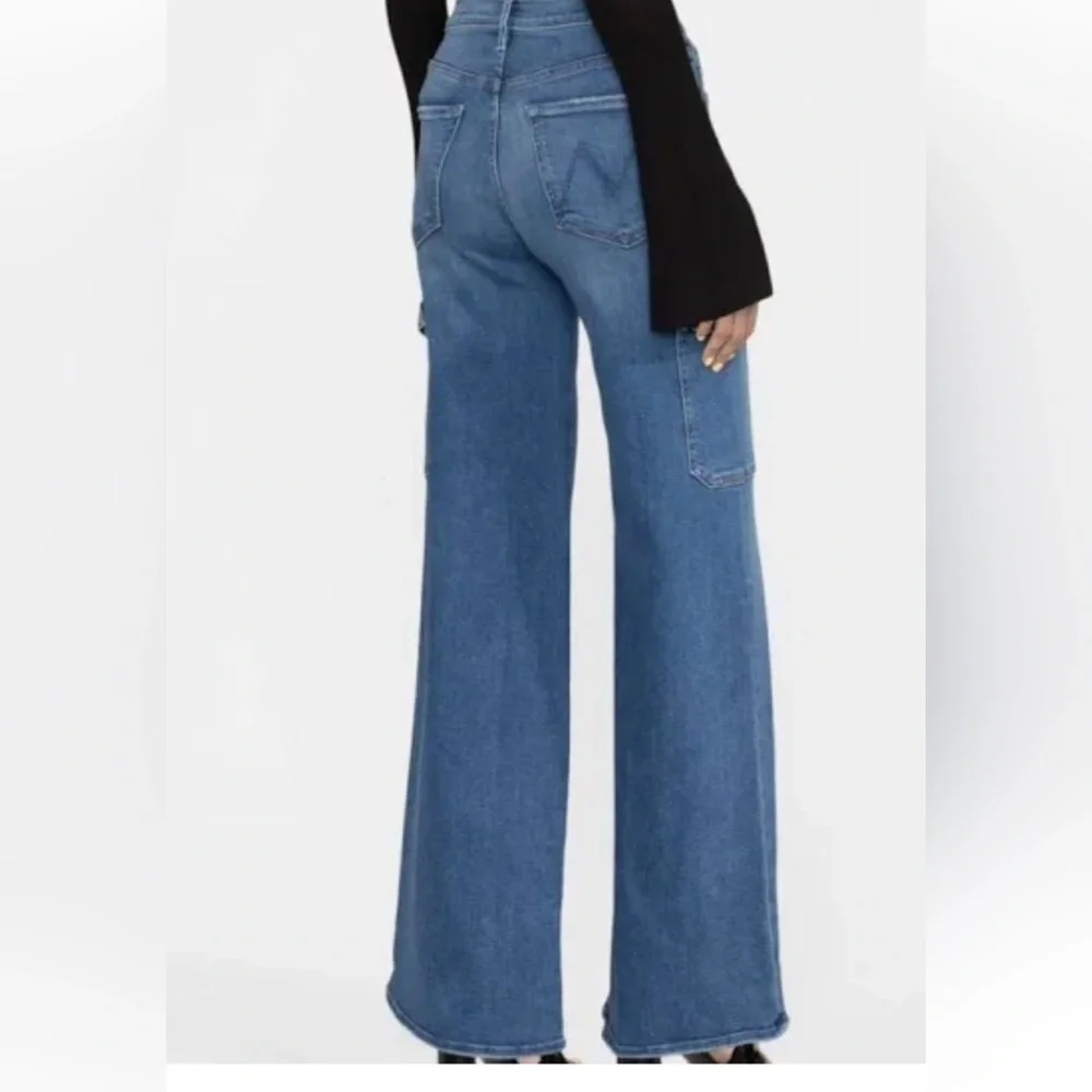 Mother The Undercover Cargo Sneak wide-leg jeans - Picture 5 of 9